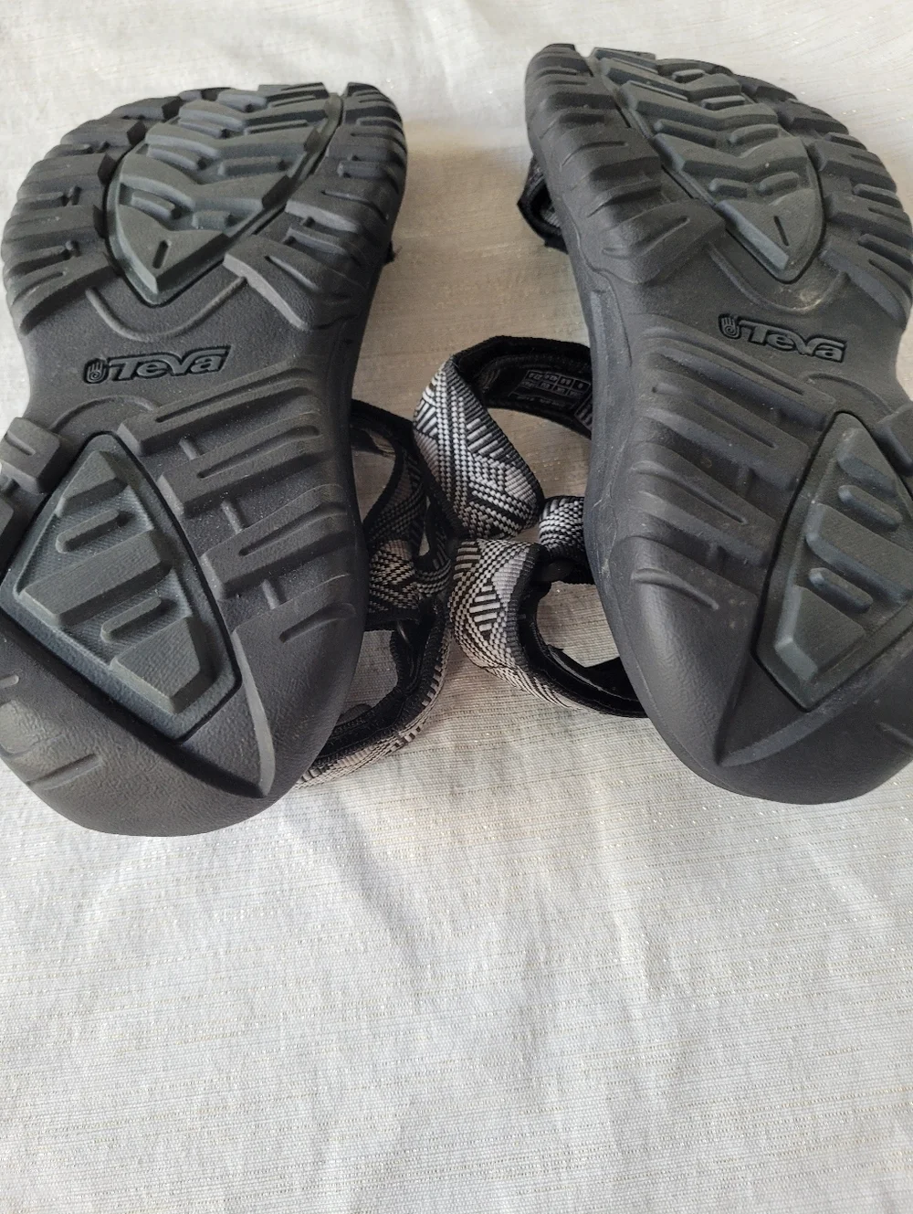 TEVA Hurricane XLT2 Black & Gray Patterned men's Outdoor Sport Sandals Size 9